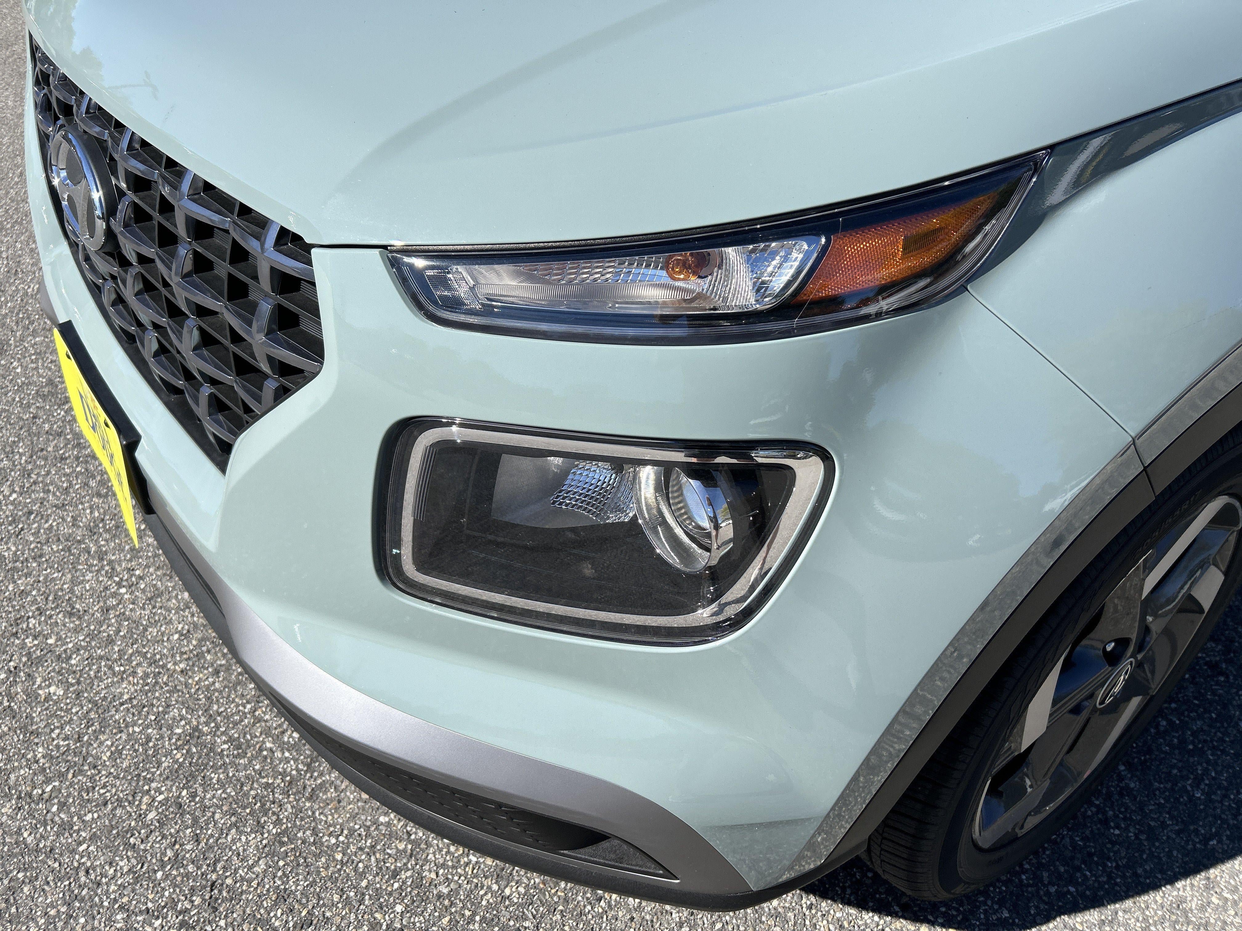 New 2026 Hyundai Venue SEL FWD image 36