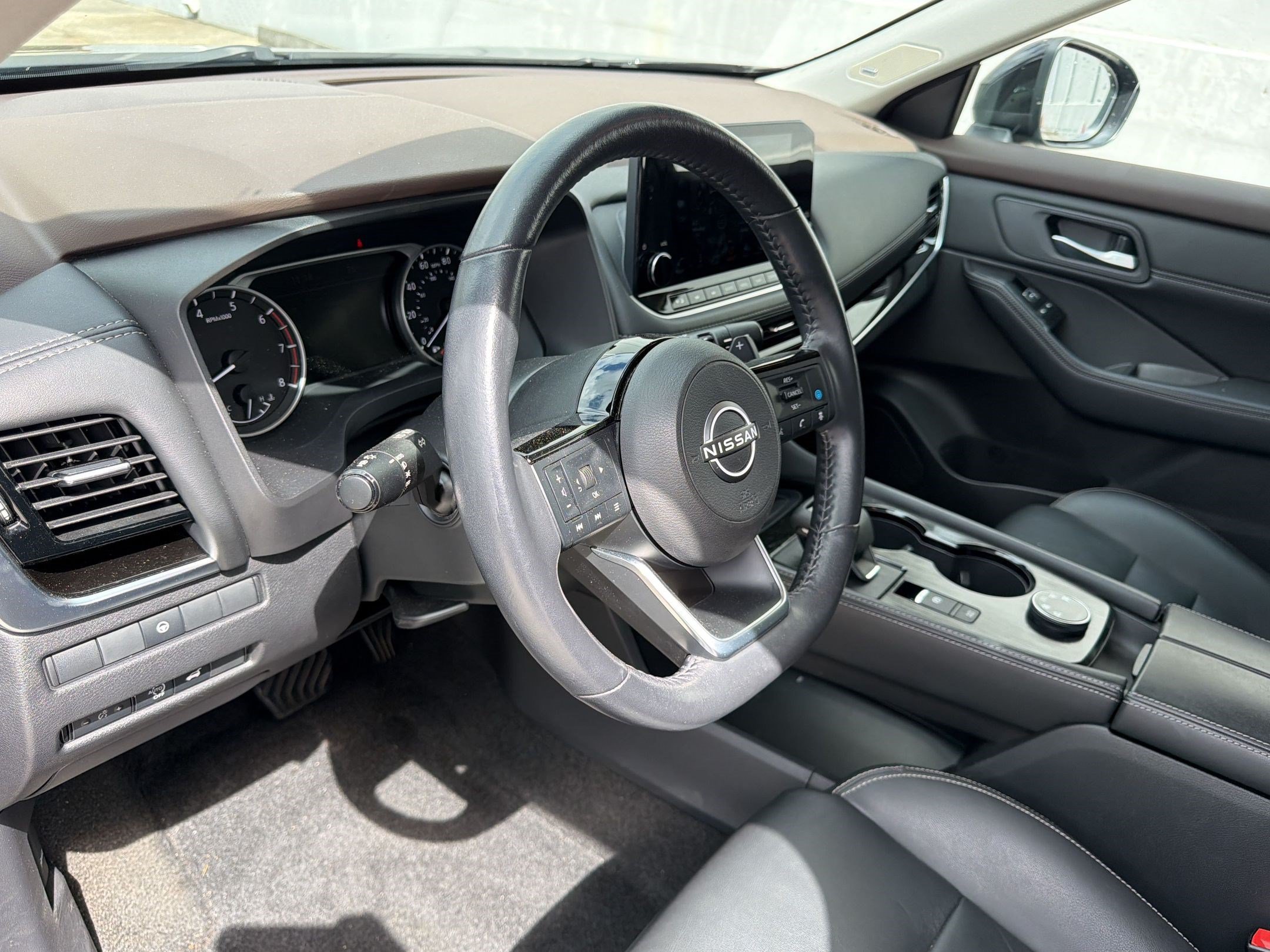 Used 2023 Nissan Rogue SL w/ SL Premium Package AWD/4WD image 4