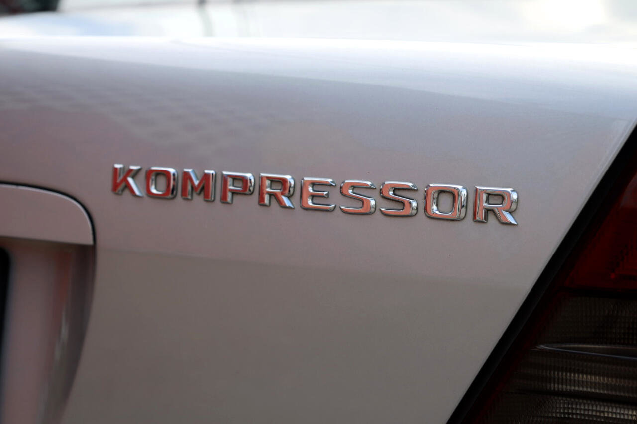 Used 2000 Mercedes-Benz C 230 image 3