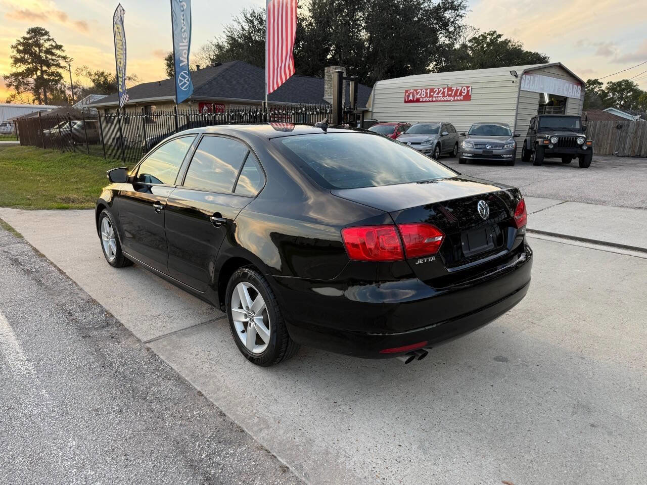 Used 2012 Volkswagen Jetta TDI image 10