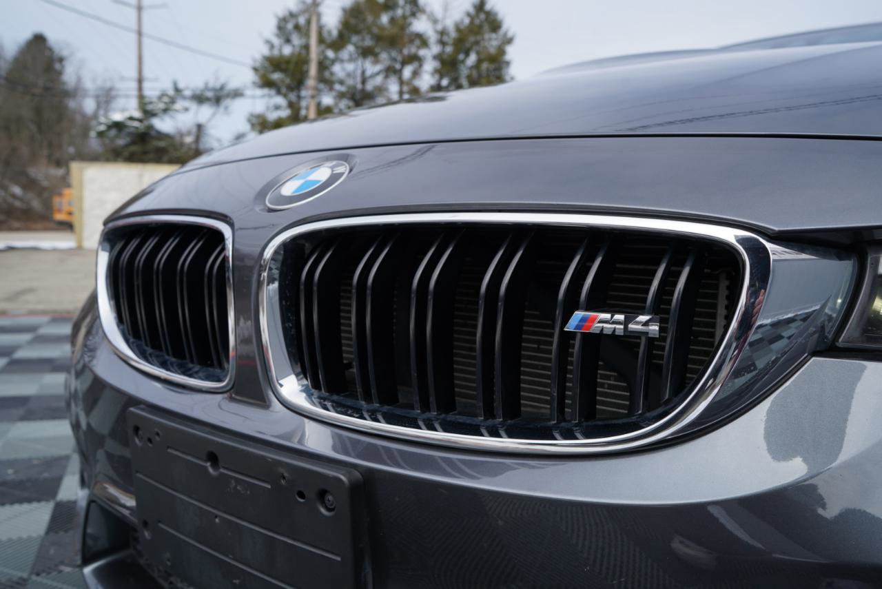 Used 2020 BMW M4 Convertible w/ Executive Package image 89