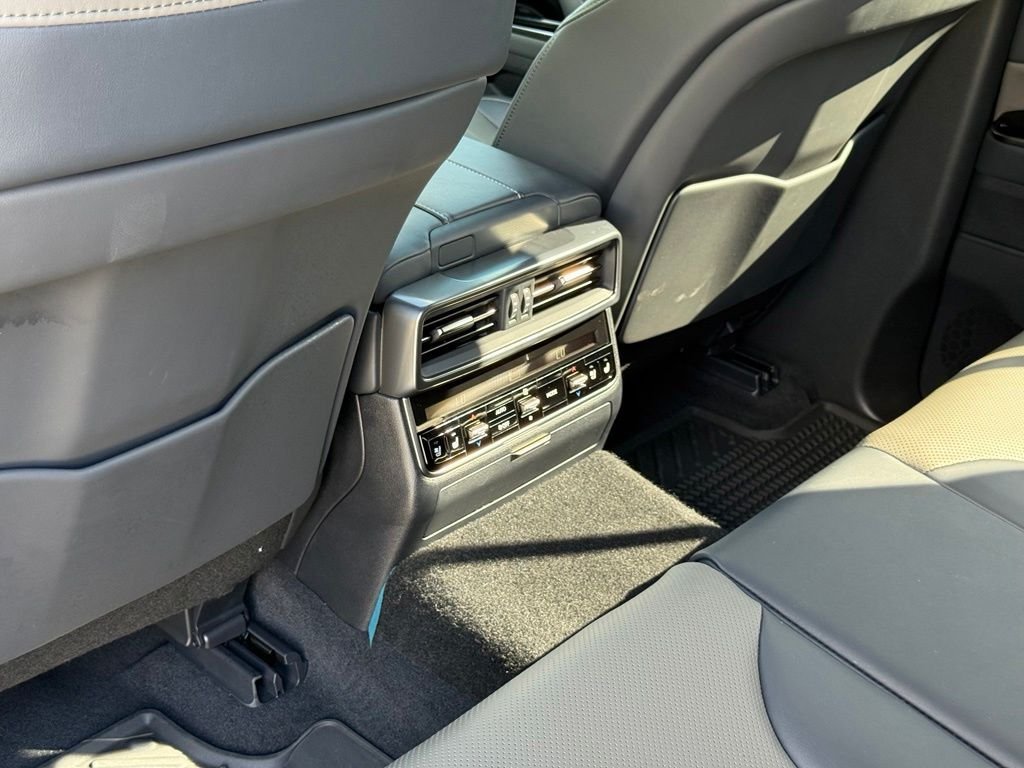 Certified 2025 Lexus LX 700h Overtrail AWD/4WD image 30