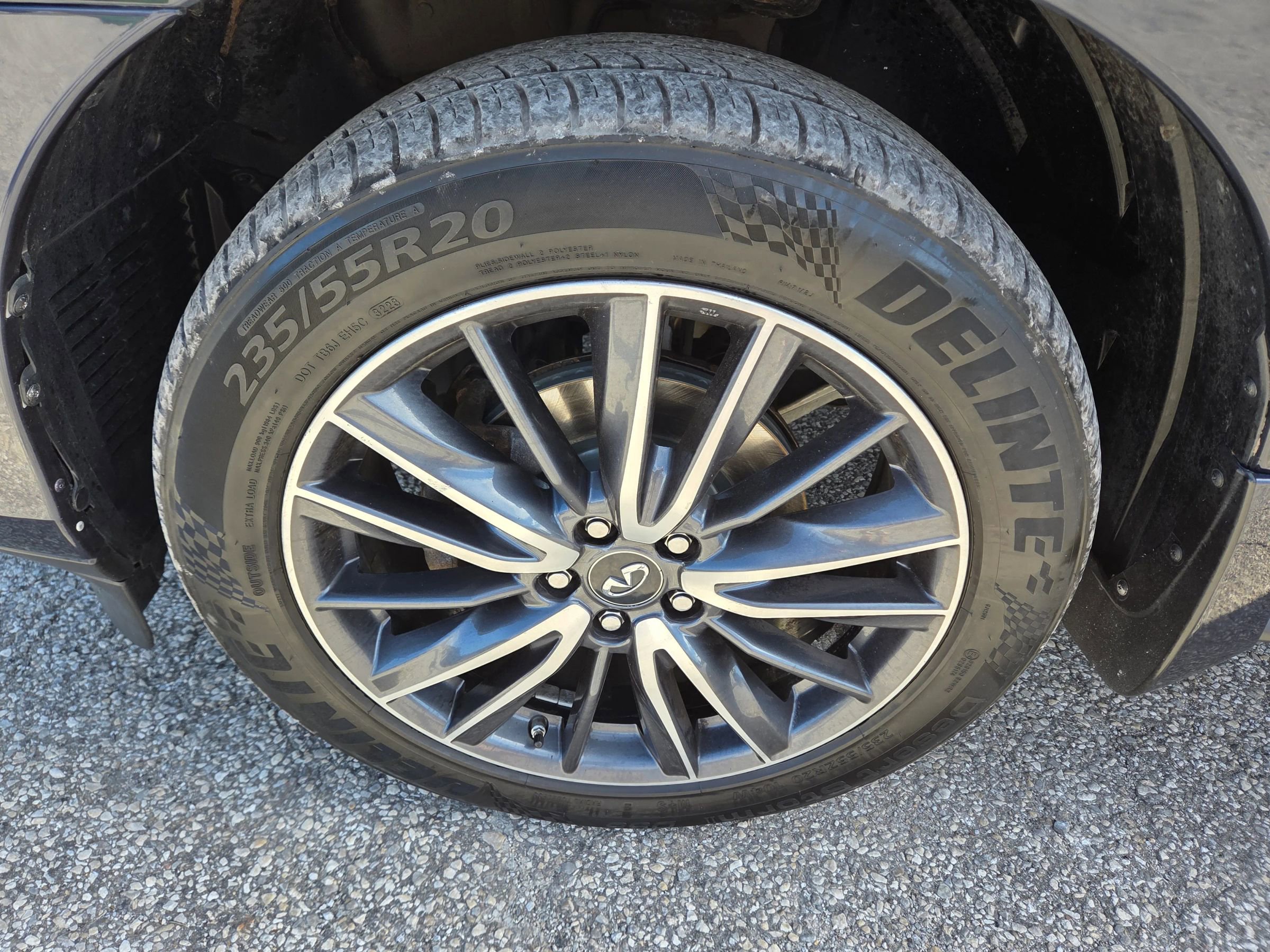 Used 2018 INFINITI QX60 Luxe w/ Deluxe Technology Package image 8