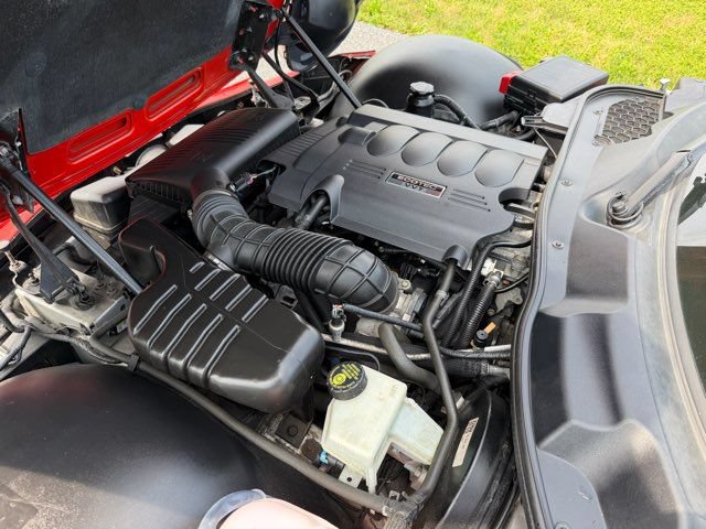 Used 2008 Pontiac Solstice Convertible w/ Premium Package RWD image 30