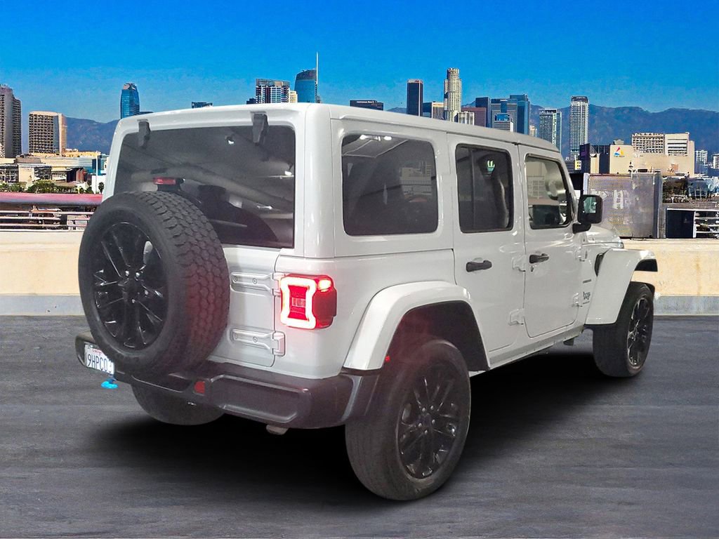 Used 2024 Jeep Wrangler Unlimited Sahara image 4