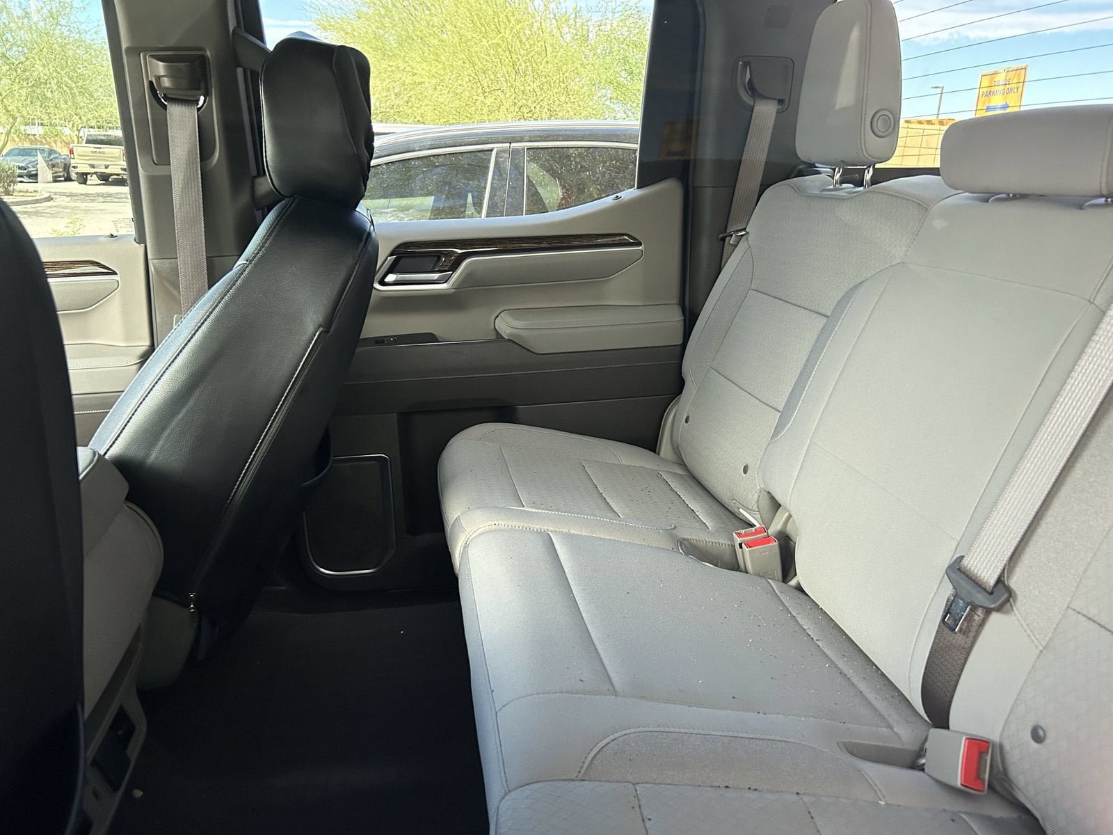 Used 2026 GMC Sierra 1500 SLE RWD image 9