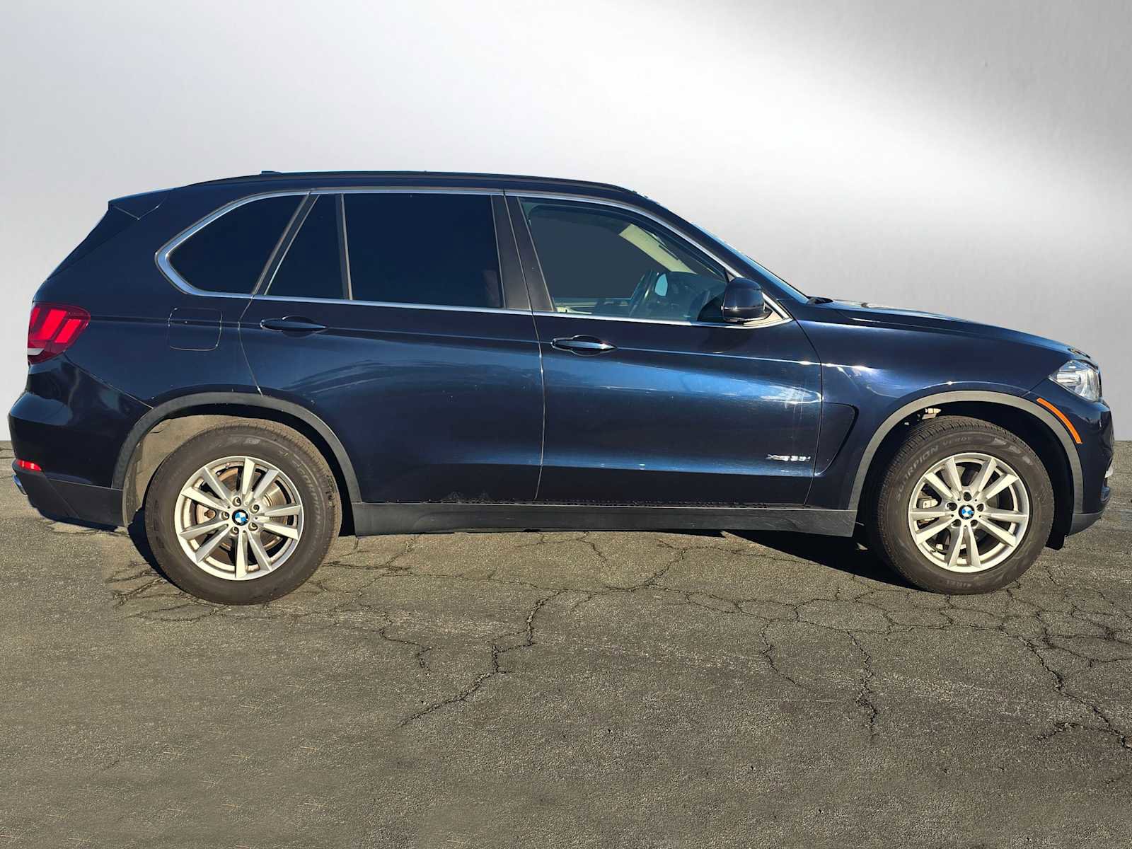 Used 2015 BMW X5 xDrive35i image 2