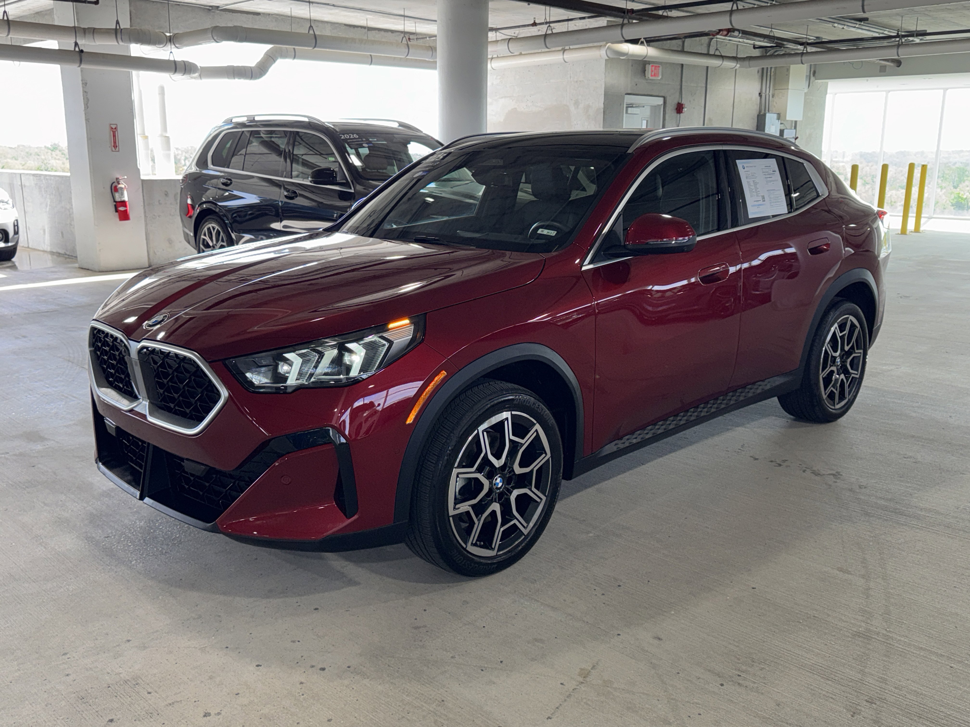 Certified 2025 BMW X2 xDrive28i w/ Premium Package image 4