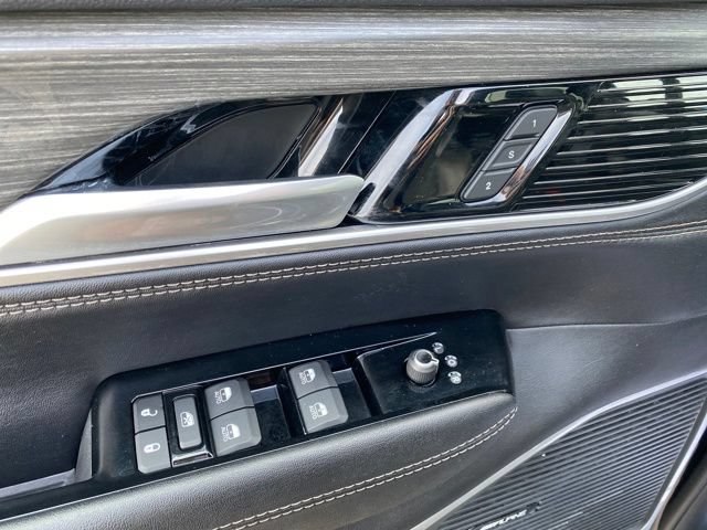 Used 2024 Jeep Wagoneer Series II AWD/4WD image 17