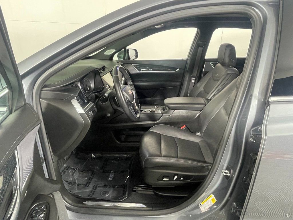 Used 2021 Cadillac XT5 Premium Luxury w/ LPO, Floor Liner Package image 13