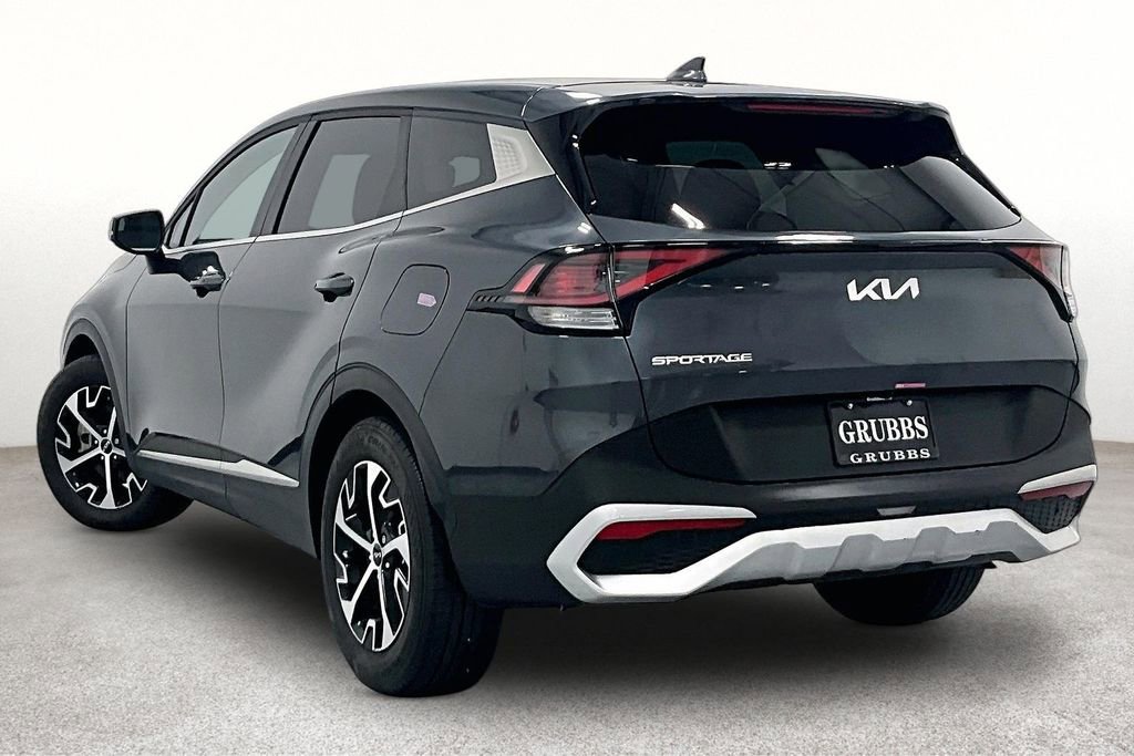 Used 2024 Kia Sportage EX image 12