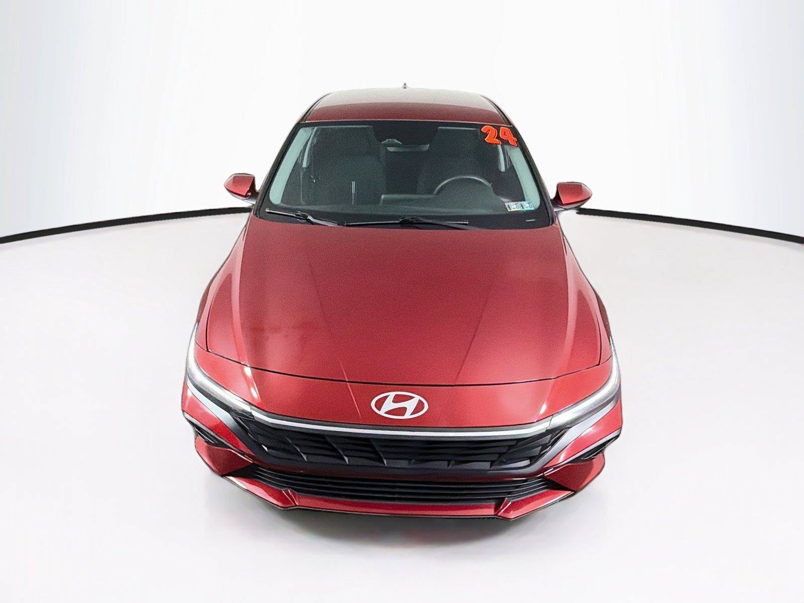 Used 2024 Hyundai Elantra SEL FWD image 13