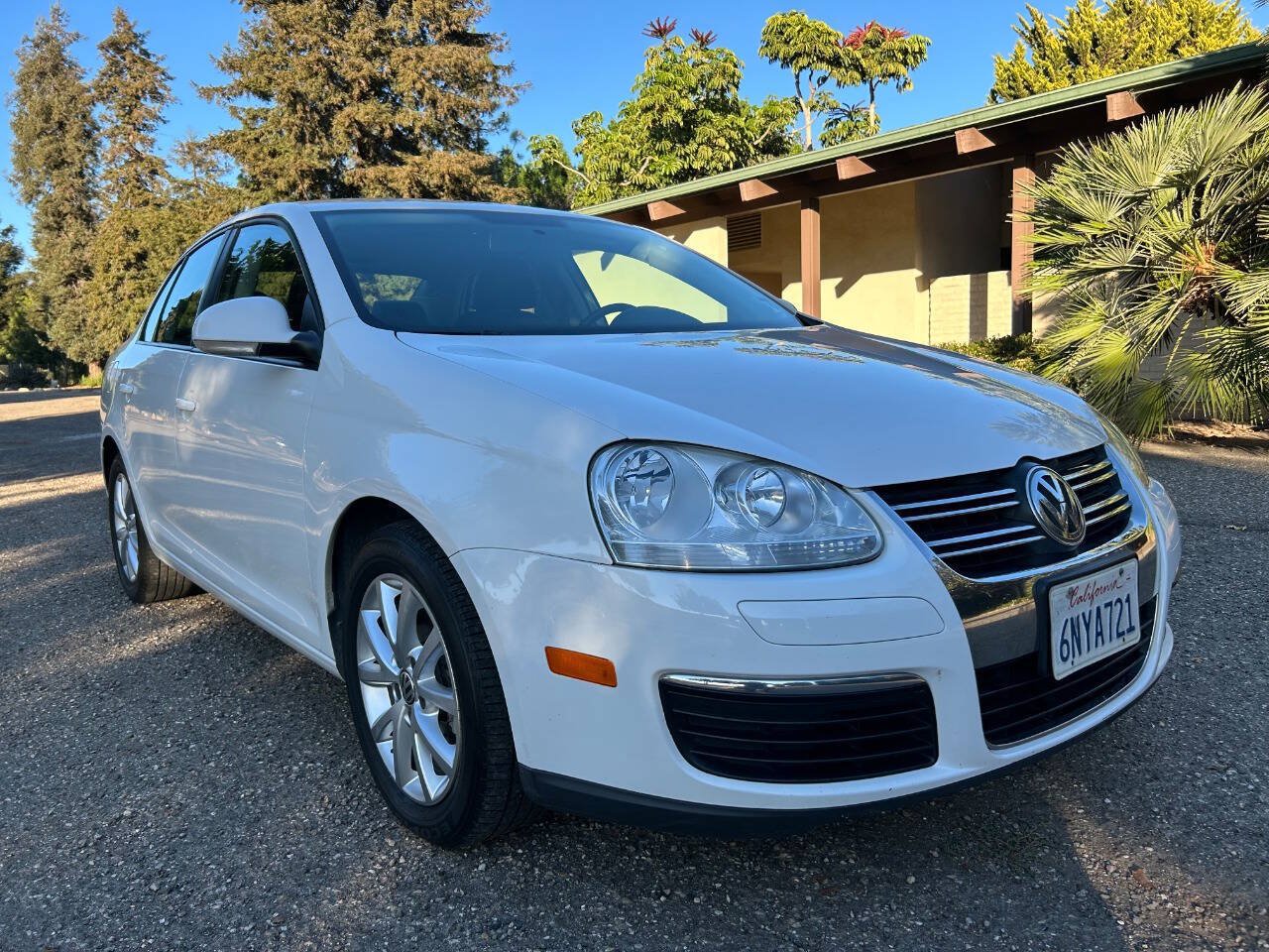 Used 2010 Volkswagen Jetta Limited Edition FWD image 8