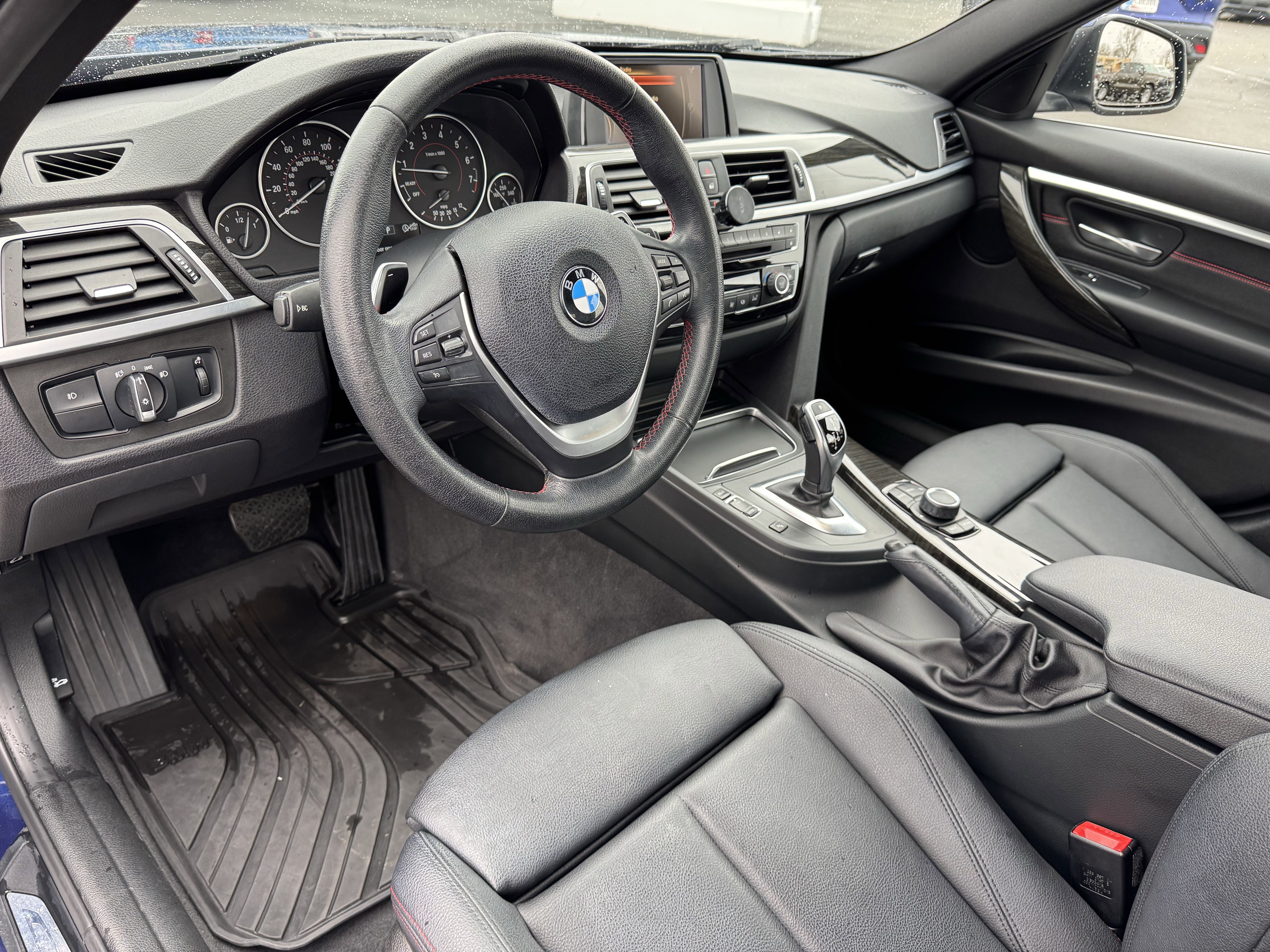 Used 2017 BMW 330i xDrive Sedan image 27