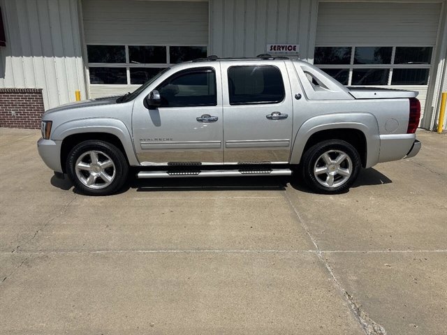 Used 2013 Chevrolet Avalanche LS w/ All-Star Edition AWD/4WD image 1