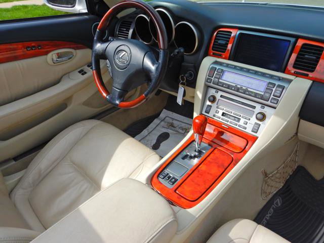 Used 2007 Lexus SC 430 Convertible image 24