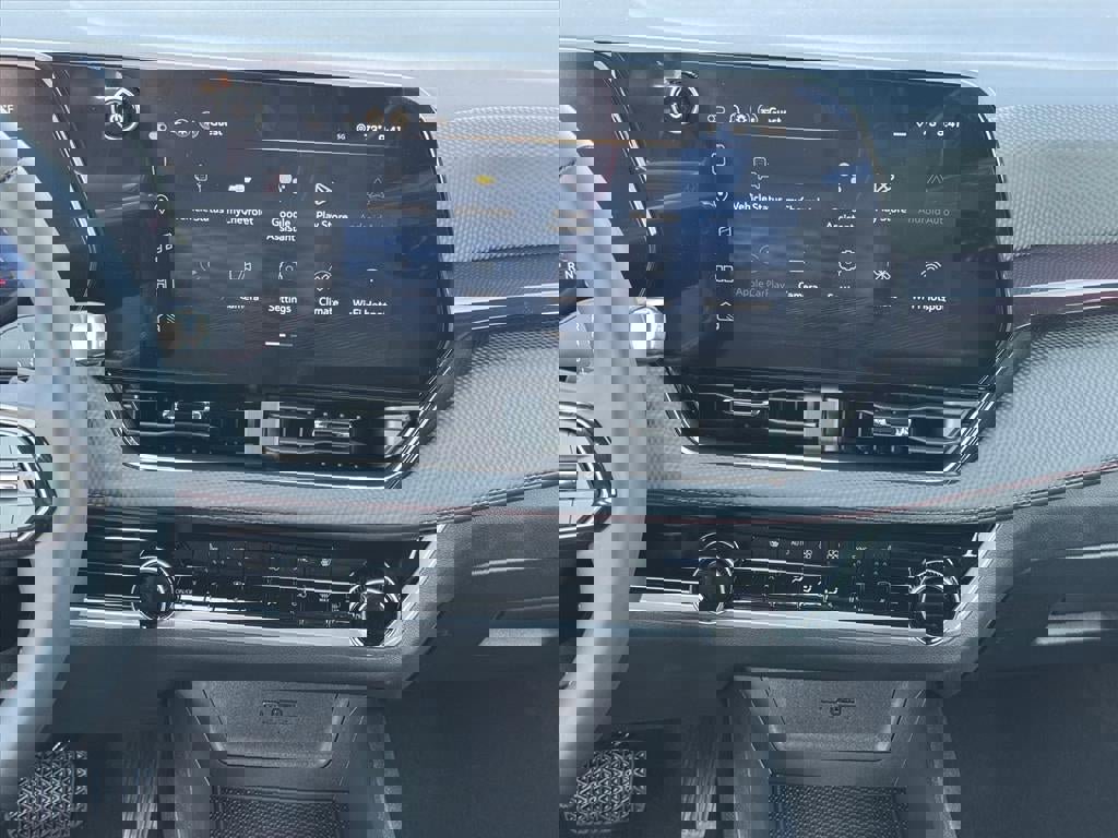 New 2026 Chevrolet Equinox RS w/ LPO, Floor Liner Package image 8