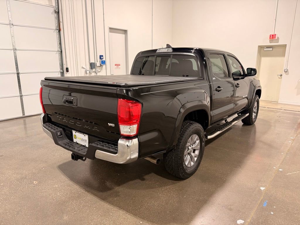 Used 2017 Toyota Tacoma SR5 w/ Tow Package image 5