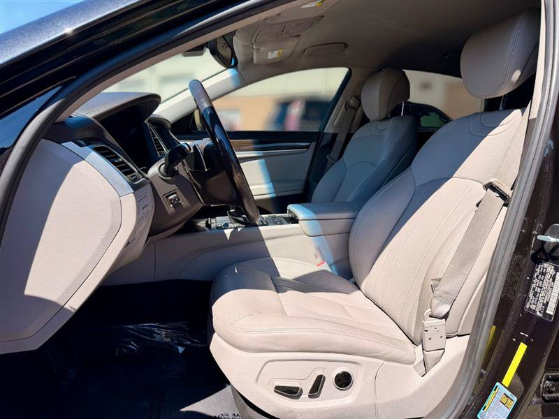 Used 2018 Genesis G80 3.8 AWD/4WD image 6