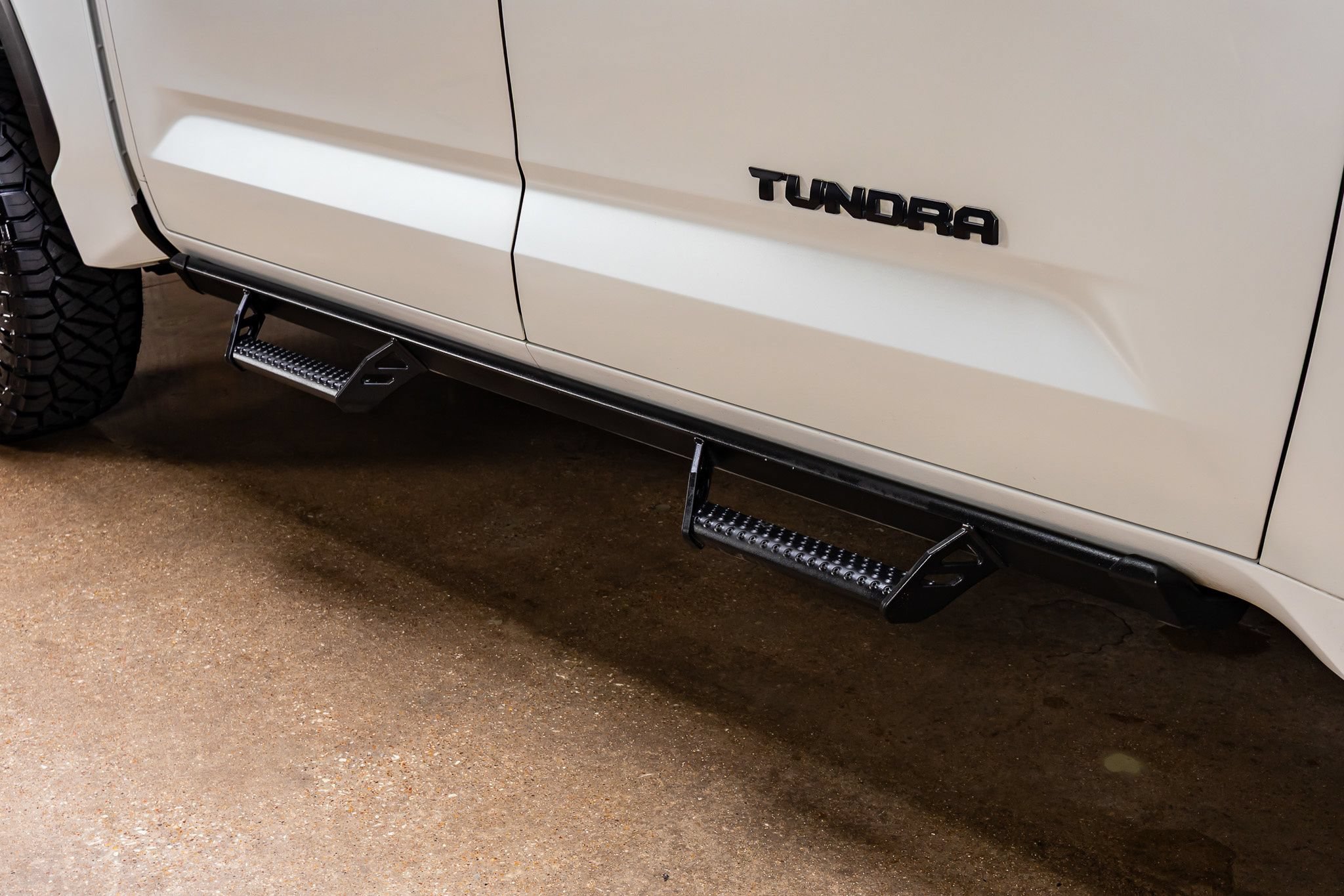 Used 2024 Toyota Tundra Limited AWD/4WD image 13