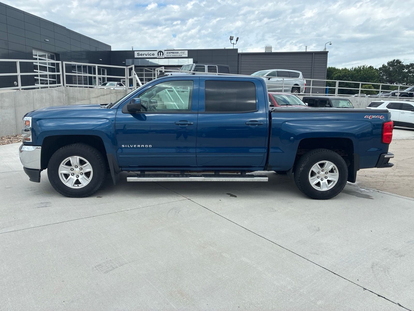 Used 2016 Chevrolet Silverado 1500 LT w/ All Star Edition AWD/4WD image 2
