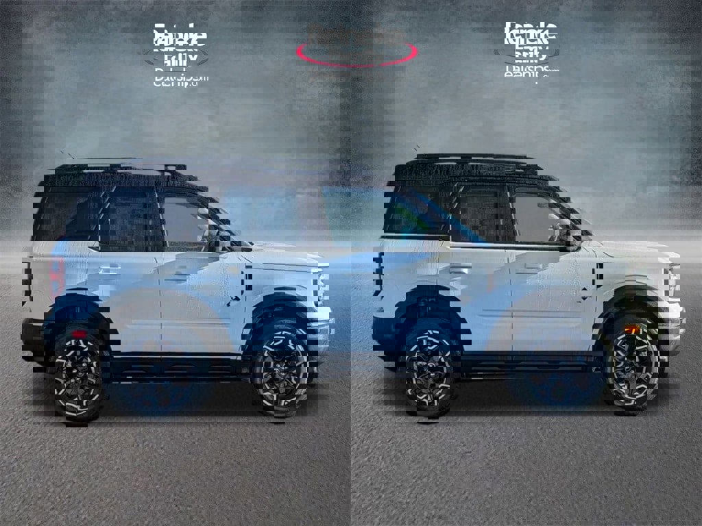 New 2025 Ford Bronco Sport Outer Banks image 4