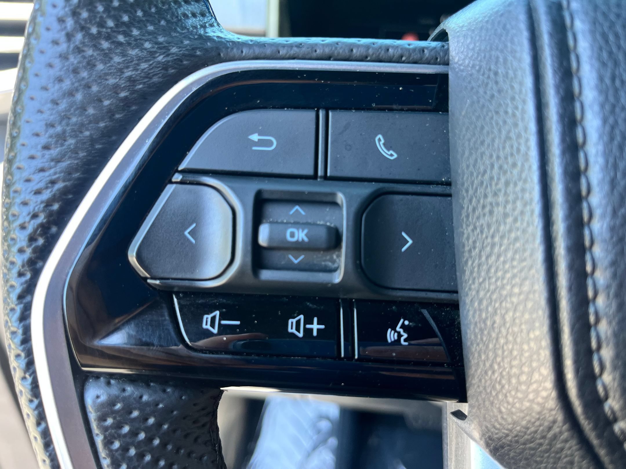 Used 2023 Toyota Tundra Platinum AWD/4WD image 15