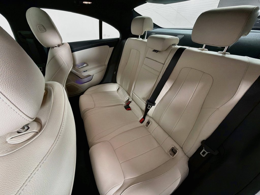 Used 2023 Mercedes-Benz CLA 250 4MATIC w/ Premium Package image 24
