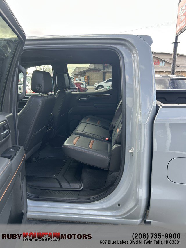 Used 2024 GMC Sierra 1500 AT4 w/ Technology Package image 17