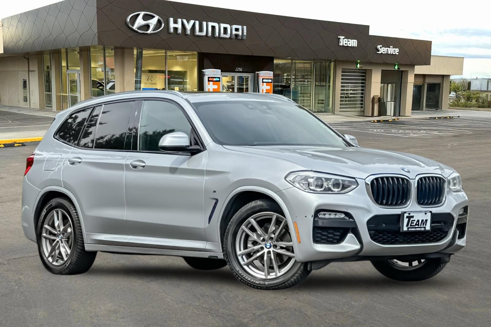 Used 2019 BMW X3 xDrive30i w/ M Sport Package 2 AWD/4WD image 2