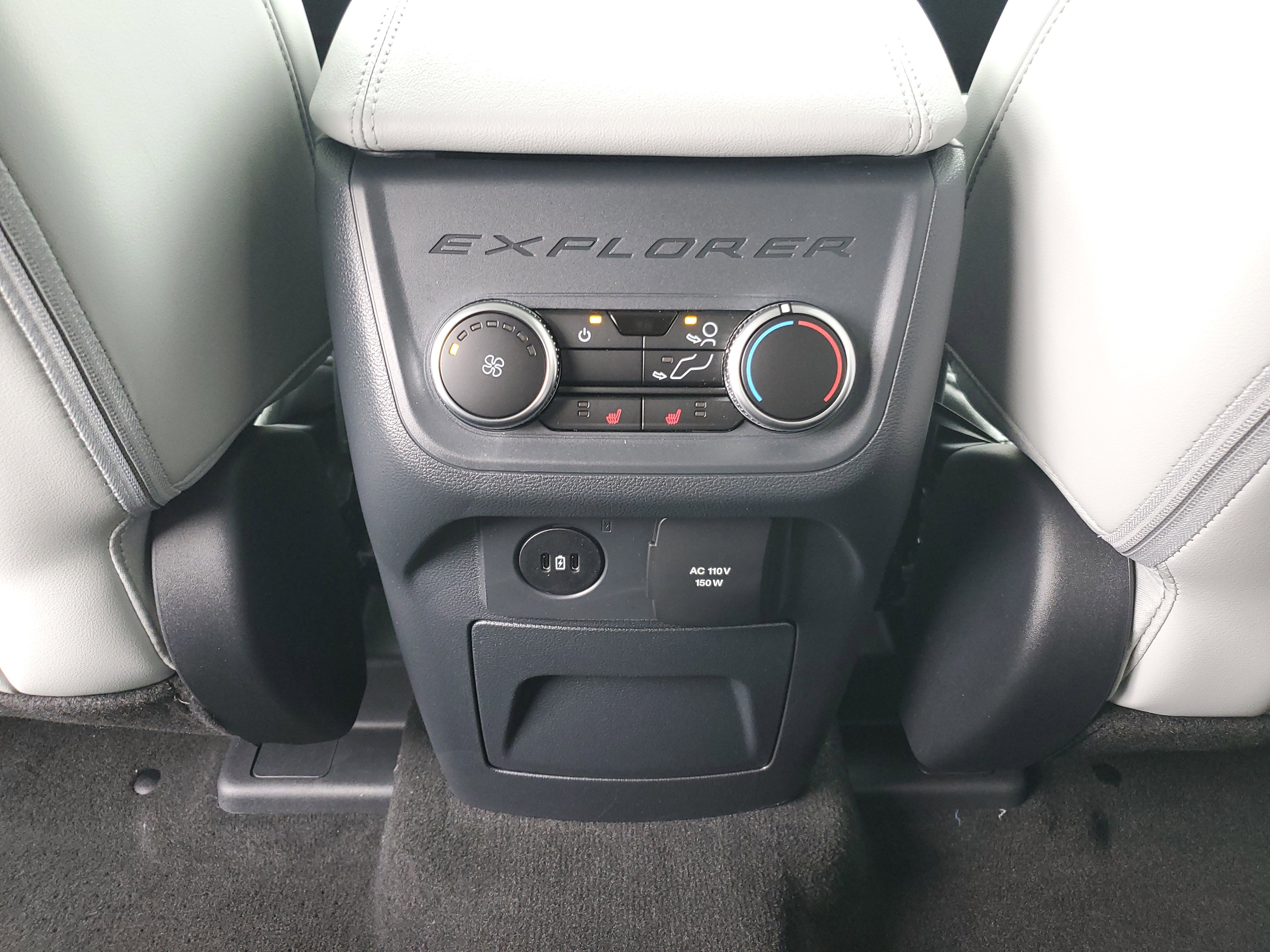 New 2026 Ford Explorer Platinum w/ LUX Leather Package AWD/4WD image 14