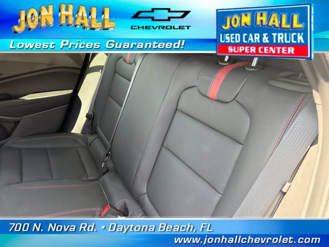 Used 2025 Chevrolet Trax RS w/ Sunroof Package FWD image 17