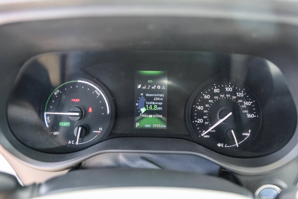 Used 2024 Toyota Sienna XLE w/ XLE Plus Package AWD/4WD image 18