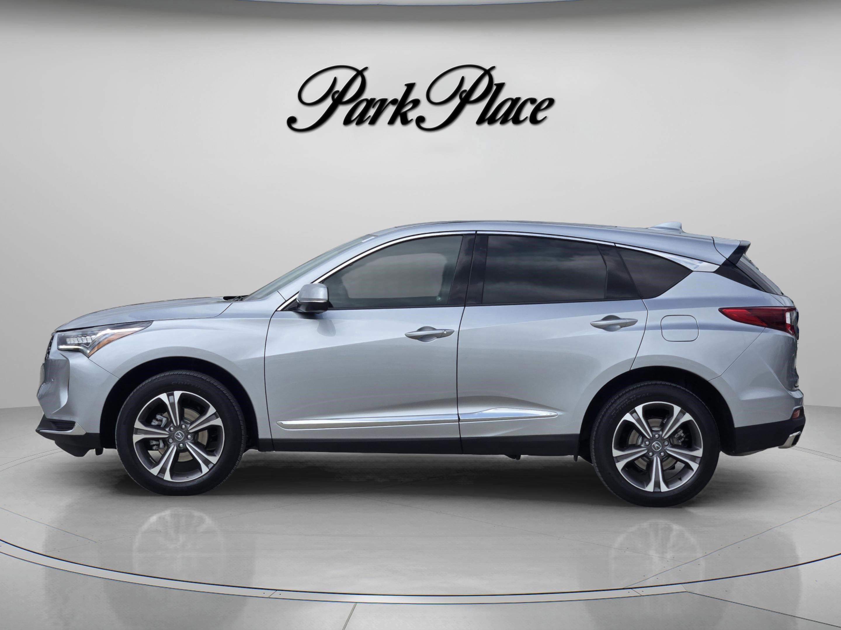 Certified 2025 Acura RDX w/ Technology Package image 2