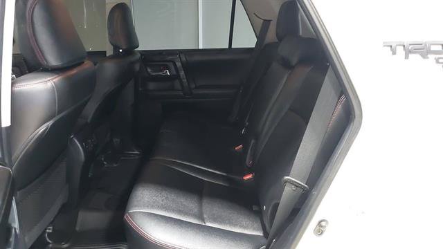 Used 2020 Toyota 4Runner TRD Off-Road Premium w/ Moonroof Package AWD/4WD image 20