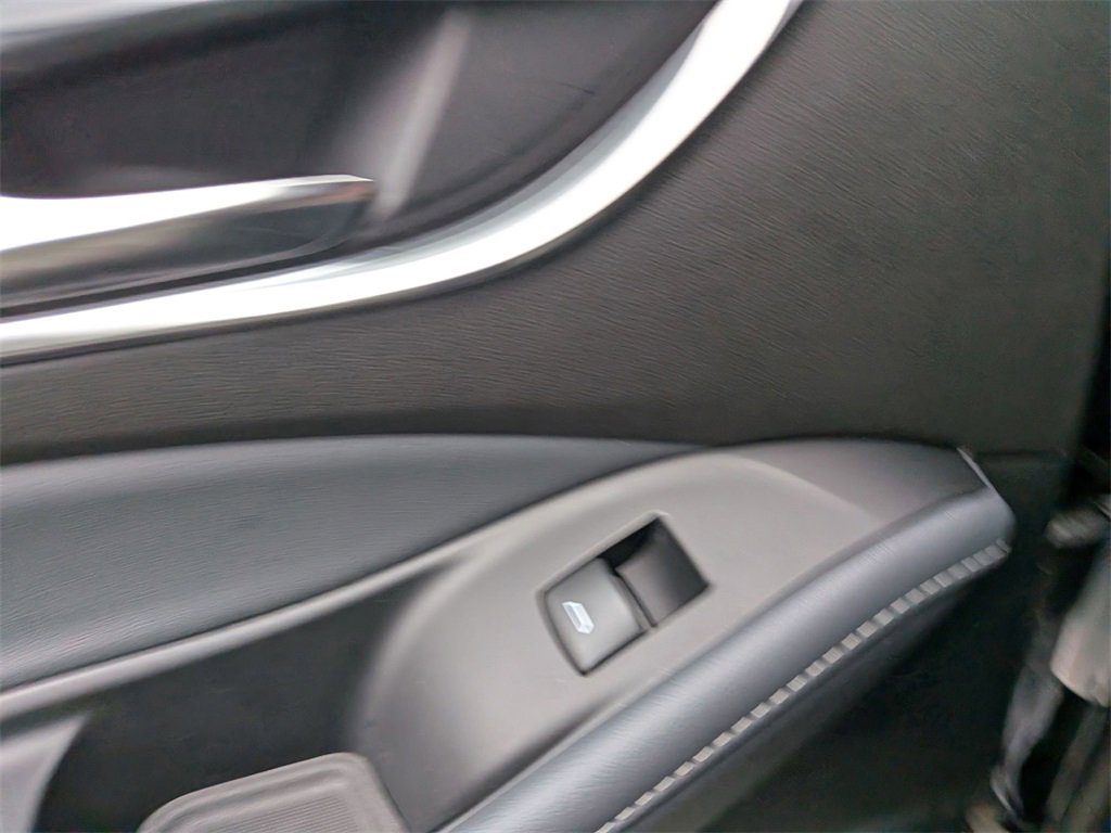 Used 2024 Buick Enclave Premium image 25