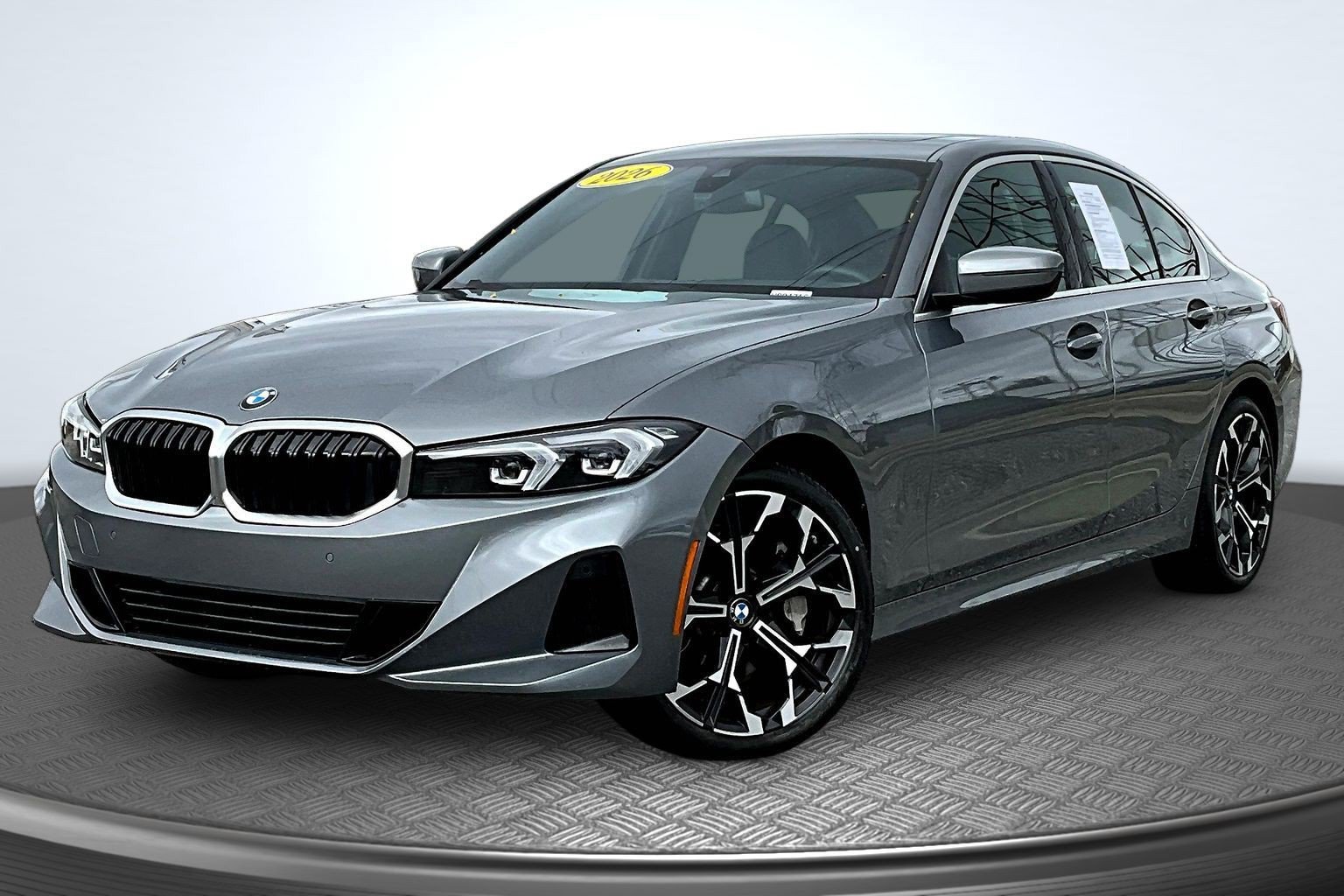 Used 2026 BMW 330i Sedan RWD image 1