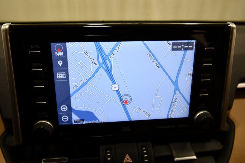 Used 2019 Toyota RAV4 Limited image 25