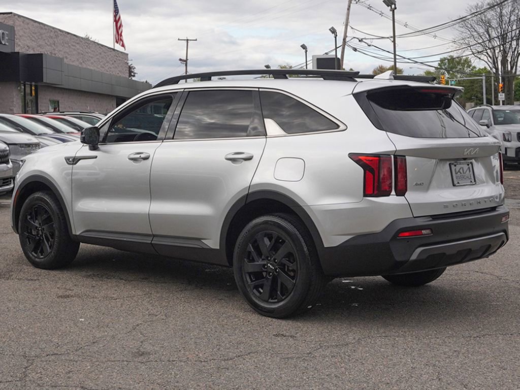 Used 2022 Kia Sorento S w/ Panoramic Sunroof Package AWD/4WD image 12