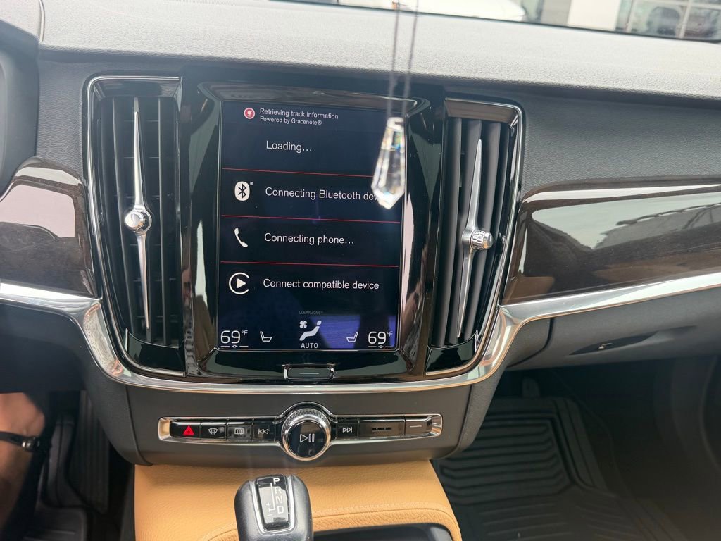 Used 2018 Volvo S90 T5 Momentum w/ Convenience Package AWD/4WD image 13