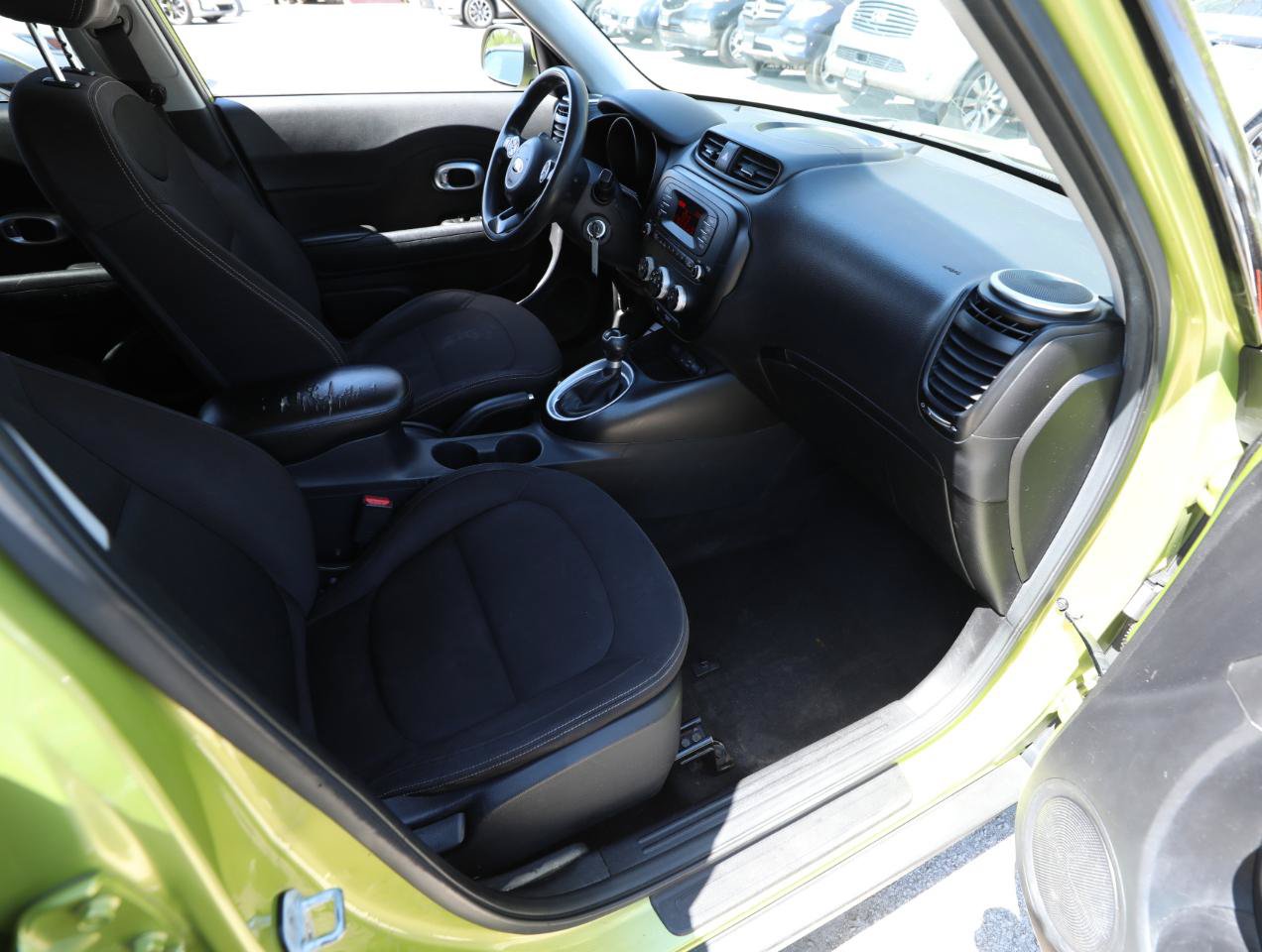 Used 2016 Kia Soul FWD image 11