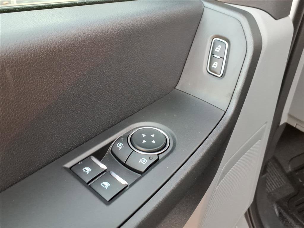 New 2026 Ford F250 XL w/ XL Chrome Package image 8