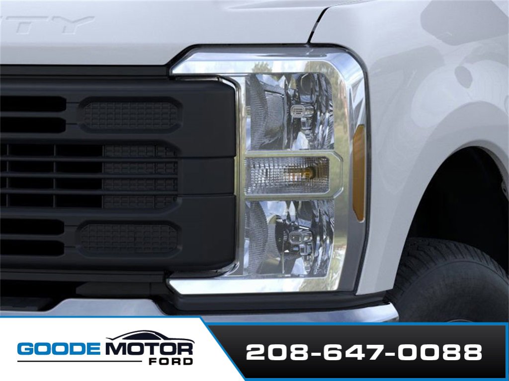 New 2026 Ford F250 XL image 18