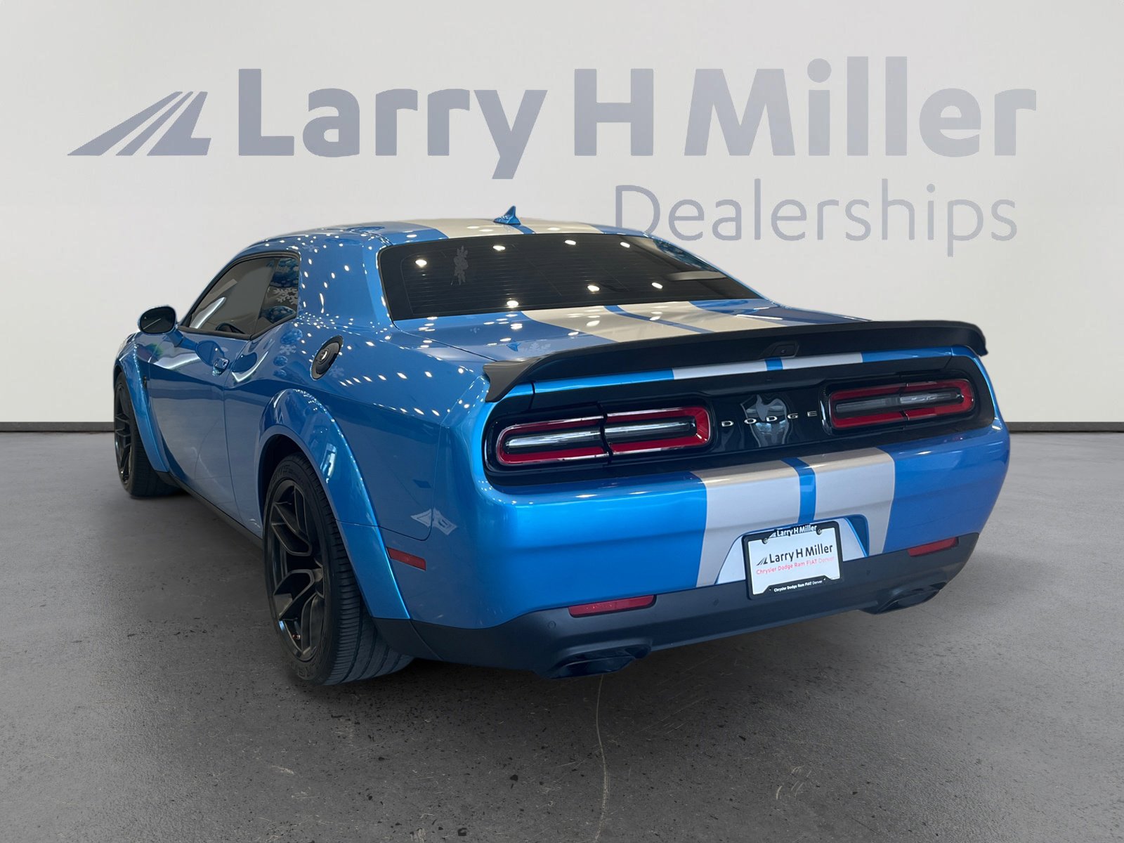 Used 2023 Dodge Challenger SRT Hellcat image 3