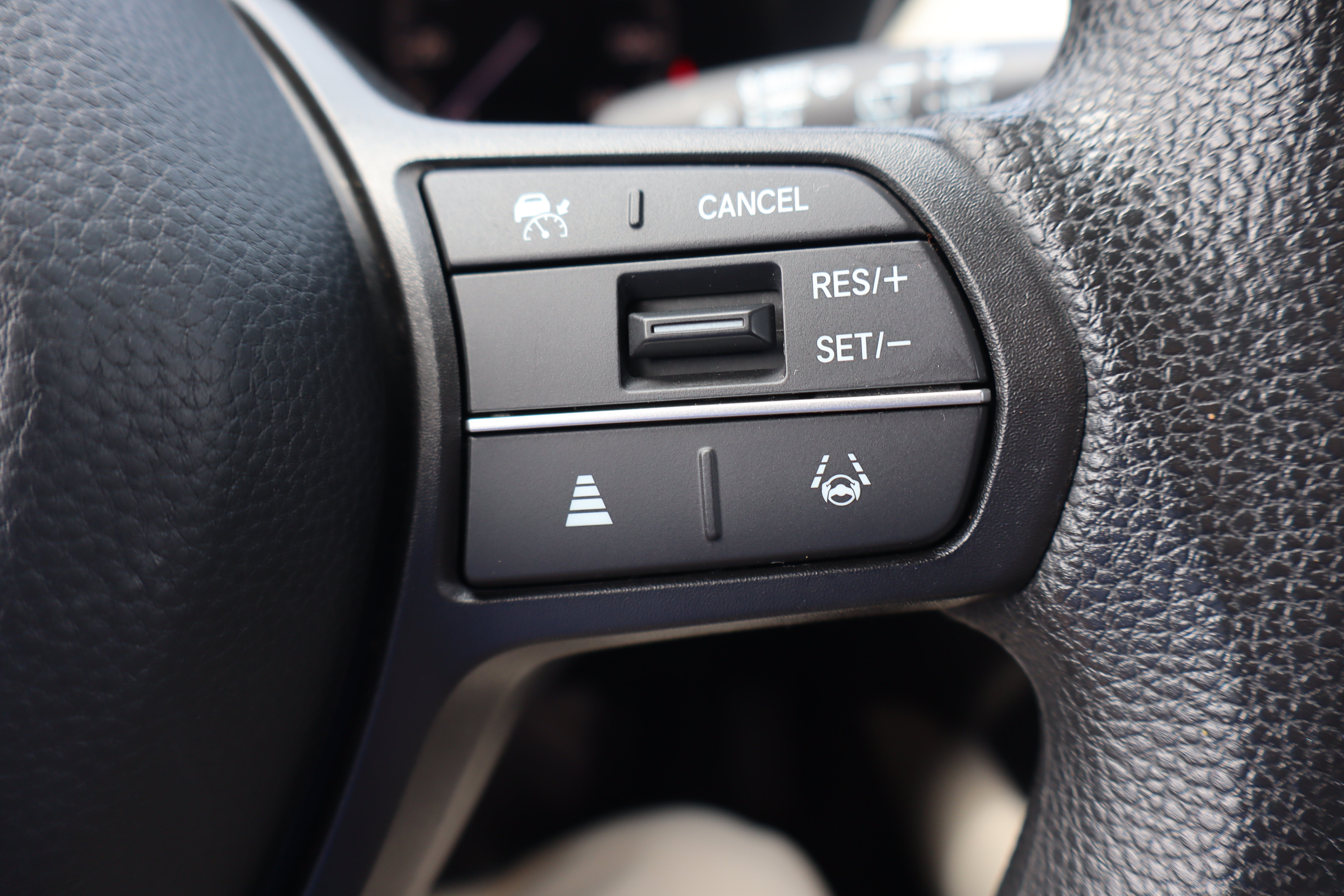 Used 2024 Honda HR-V LX image 17