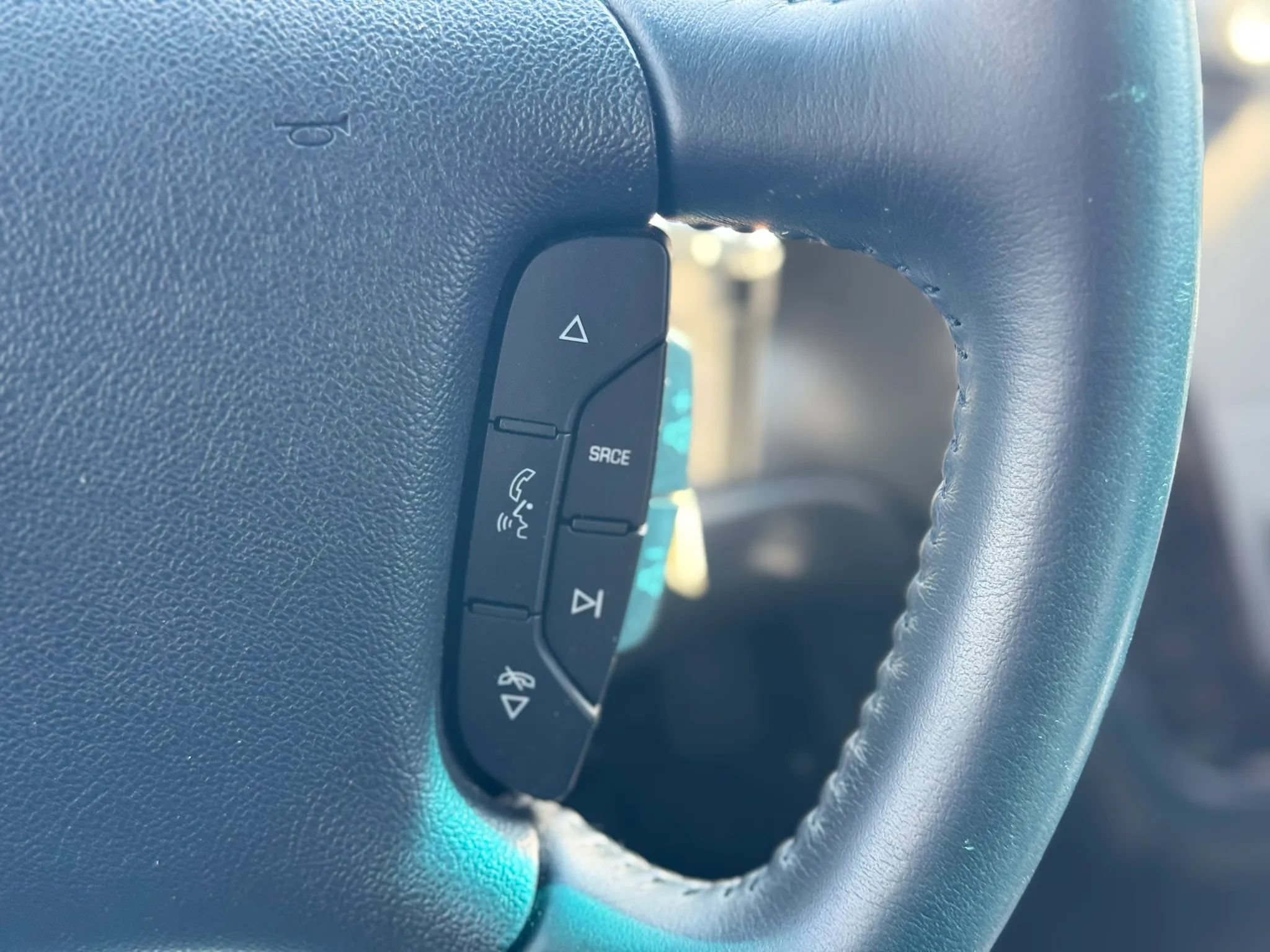 Used 2010 Cadillac DTS FWD image 16