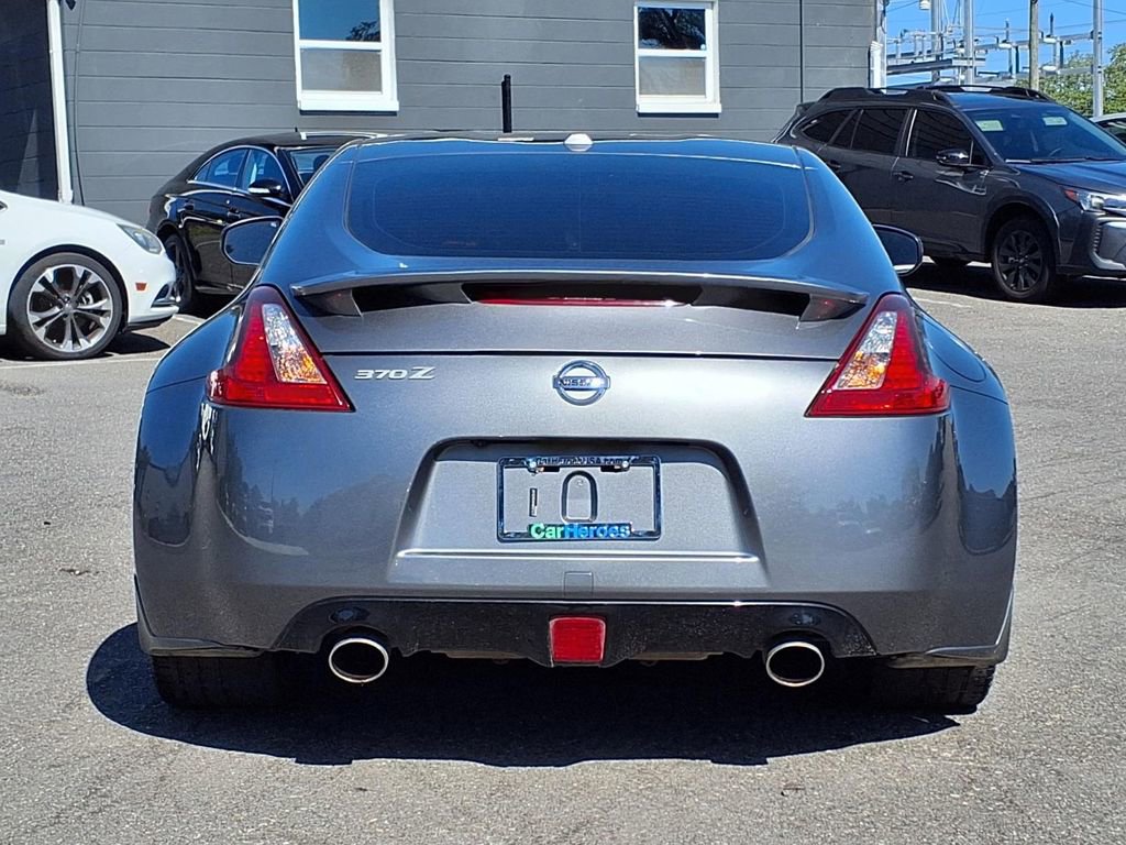 Used 2019 Nissan 370Z Touring Sport RWD image 6