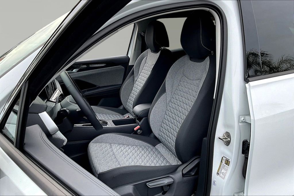 New 2026 Volkswagen Tiguan S image 19