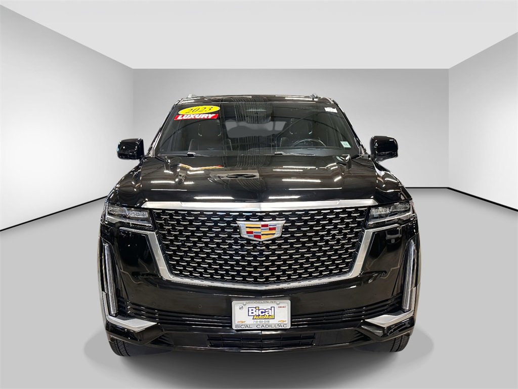 Used 2023 Cadillac Escalade Premium Luxury image 8