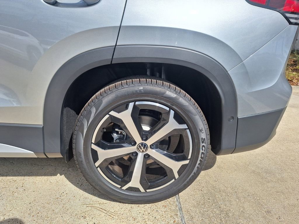 New 2026 Volkswagen Tiguan SE image 25